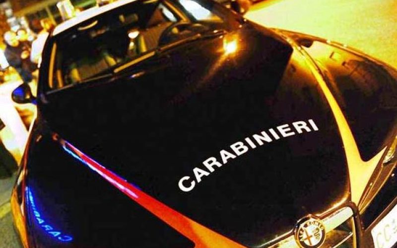 Santa Croce: tre stranieri irregolari, uno tenta la fuga