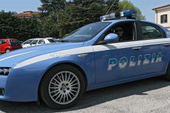 Tentano furto all’interno della sede della Protezione civile di contrada Castiglione, l’intervento della polizia li fa desistere