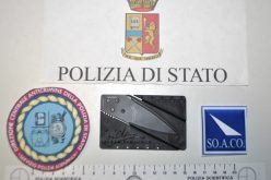 Era una carta di credito ma poteva diventare un coltello, è stata rinvenuta addosso a un 17enne che stava partendo dall’aeroporto di Comiso