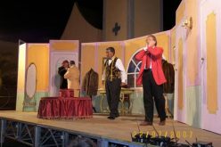 Il Piccolo Teatro Popolare di Ragusa non si ferma più, domenica porta in scena “Ora no, tesoro” di Ray Cooney