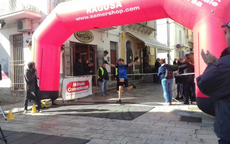 Maratona di Ragusa, vince l’ibleo Cosimo Azzollini della No al doping