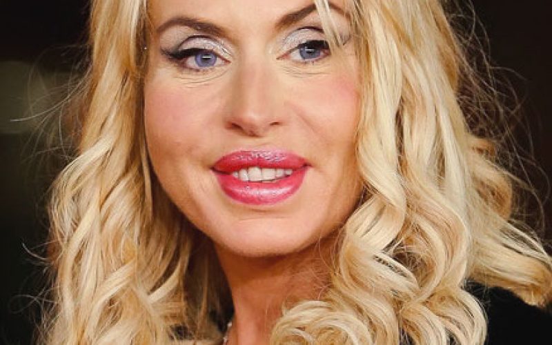 Valeria Marini: Valeria Marini: