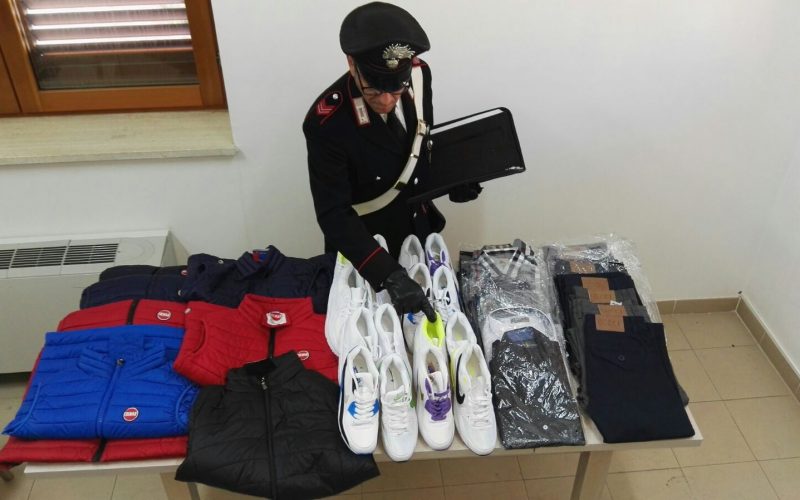 4.000 Euro di merce contraffatta. Denunciato un 26 enne a Ispica