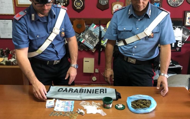 Chiaramonte Gulfi, arrestati in flagranza un italiano e un romeno per detenzione ai fini di spaccio di sostanze stupefacenti