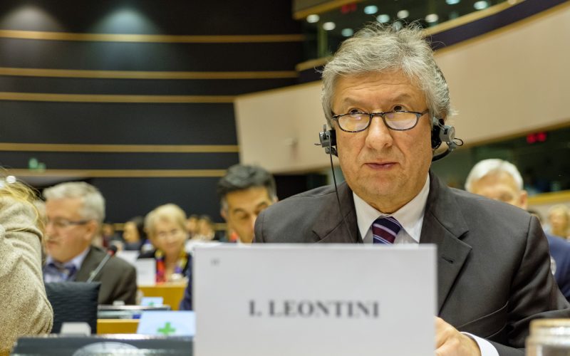 Leontini: istituire punti d’informazione unici dell’UE in tutti i capoluoghi di provincia