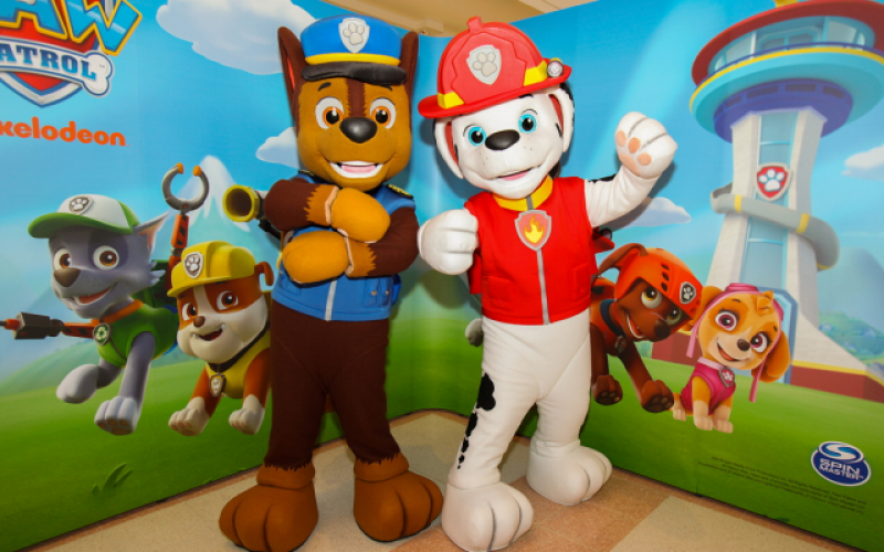 Modica: Marshall e Chase della serie animata Paw Patrol incontrano i loro piccoli fan