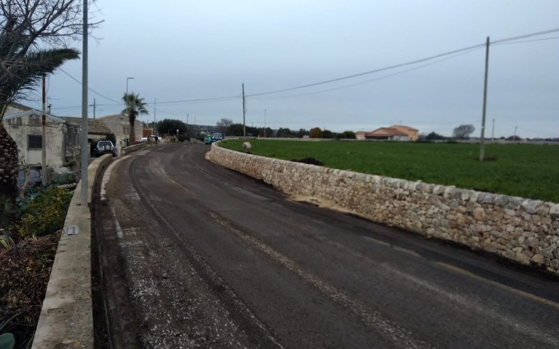 Terminati i lavori di allargamento dell’incrocio di C.da Cannizzara, in direzione Rosolini
