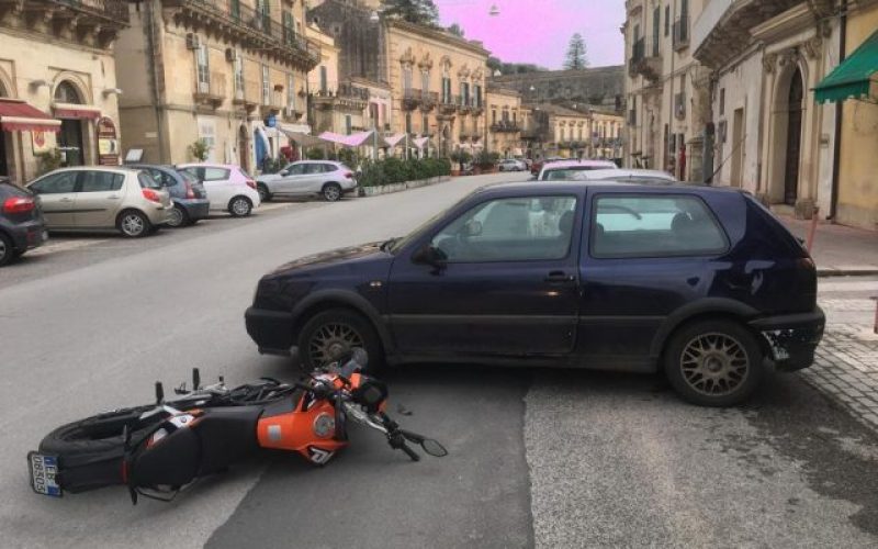 Due feriti in due incidenti stradali a Modica