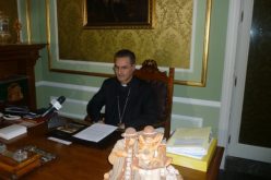 Il vescovo Cuttitta interviene nella “vicenda omofoba” di Chiaramonte: “Chiedo scusa a nome della Chiesa iblea”