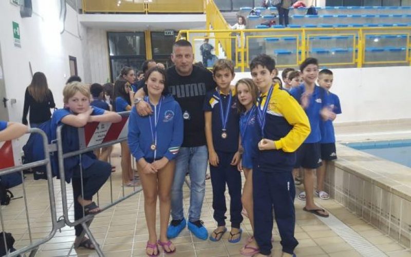 Nuoto, terzo posto per la Polisportiva Erea alla Coppa Panettone