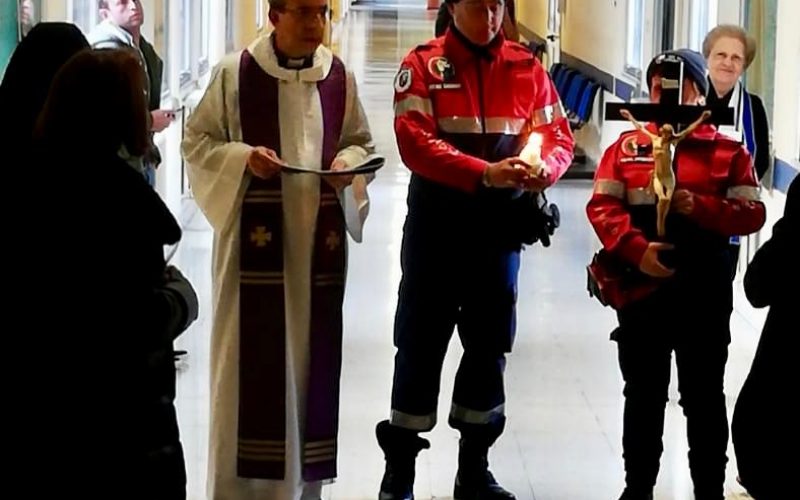 A Ragusa la Via Crucis itinerante: appuntamento con i malati in degenza