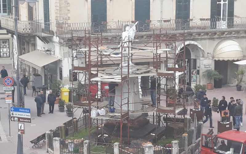 Il Monumento ai Caduti di Modica ha “riscoperto” i colori di un tempo