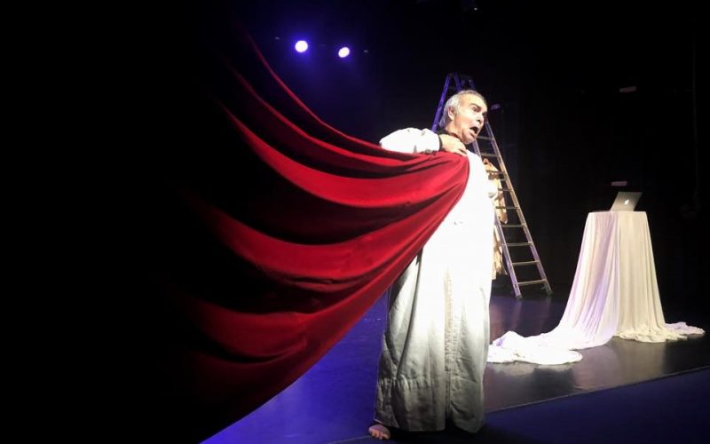 Andrea Tidona in un divertente “Edipo…Seh!” conquista il Teatro Donnafugata