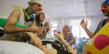 “Piccolo pigiama”: un carnevale speciale all’ospedale di Ragusa