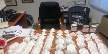 Oltre 205 mascherine non sicure sequestrate nel ragusano