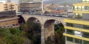 Ragusa: padre di famiglia si voleva buttare dal ponte, salvato