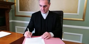 Sospese tutte le Sante Messe e le celebrazioni in chiesa compresi Sacramenti, Matrimoni, Esequie, Adorazione eucaristica, Santo Rosario, Novene, Tridui, Vie Crucis