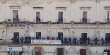 “Voi che potete restate a casa”: il messaggio della Polizia Locale di Modica