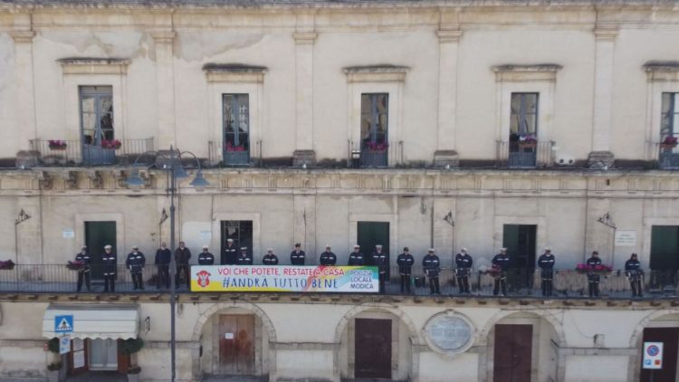 “Voi che potete restate a casa”: il messaggio della Polizia Locale di Modica