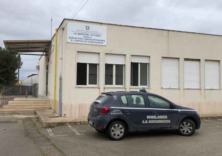 Vittoria: tentata incursione notturna all’istituto alberghiero di Vittoria
