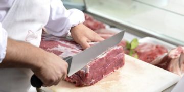 Il macellaio di Ragusa infangato sui social: “Sono negativo al test”