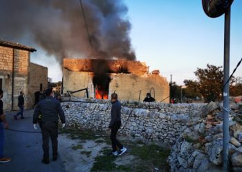 Esplode bombola a Modica, ferito proprietario
