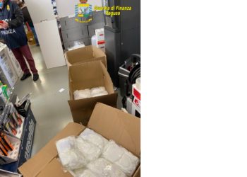 Sequestrate 4 mila mascherine a Ragusa e a Pozzallo. Tutti i controlli dell GdF