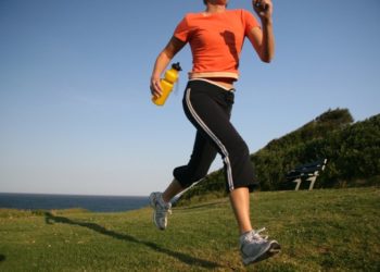 Coronavirus: nuova ordinanza regionale, da domani si potrà correre vicino casa e altro. Ecco tutti i dettagli