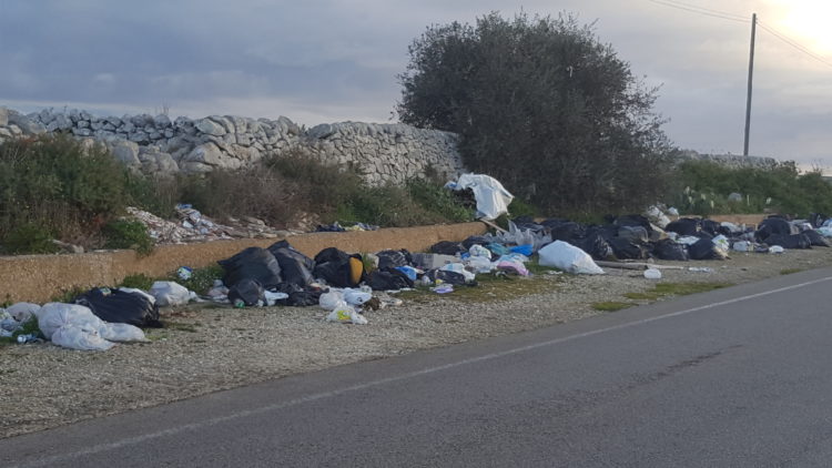 Aggiudicati gli appalti per il servizio di raccolta e trasporto dei rifiuti pericolosi nelle strade extraurbane e per la rimozione dell’amianto