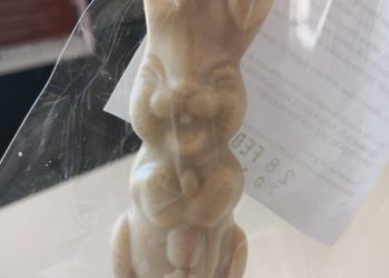 Donati coniglietti di cioccolata per i piccoli del reparto di Pediatria del Giovanni Paolo II