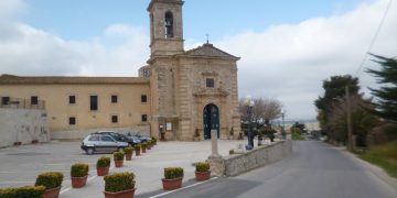 Dal 4 maggio si potranno celebrare i fuenerali, meglio all’aperto. A Chiaramonte, messo a disposizione l’anfiteatro del Santuario di Gulfi