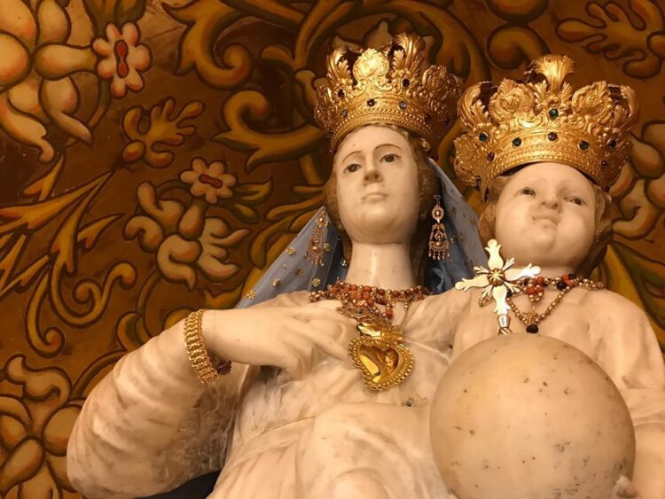 Chiaramonte: al via le celebrazioni della Festa della Madonna delle Grazie, con le messe all’esterno della chiesa