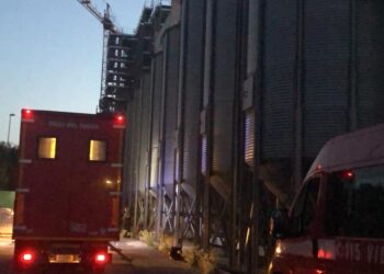 Ragusa: incendio ieri pomeriggio nello stabilimento Lgb. Per fortuna, nessun ferito