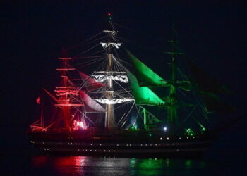 La nave Scuola Amerigo Vespucci torna in Sicilia: è diretta a Siracusa
