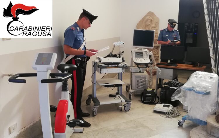 Arrestati due ladri a Ragusa: hanno rubato attrezzature diagnostiche al Centro Risvegli Ibleo