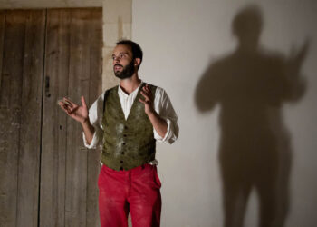 Donnafugata Street. Il crimine del Val di Noto va in scena con Invisibili. L’11 e il 12 luglio Ragusa Ibla trema davanti al dramma.