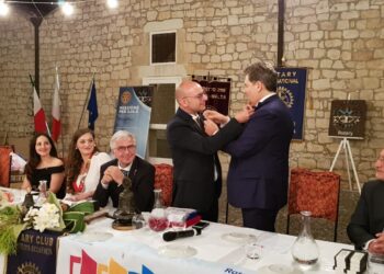 Rotary Club Modica, ieri visita del Governatore distrettuale e passaggio della campana