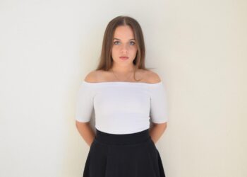 Esce oggi “Come Mai” il nuovo singolo di Roberta Cassarino sulla trap di Lorenzo Meli