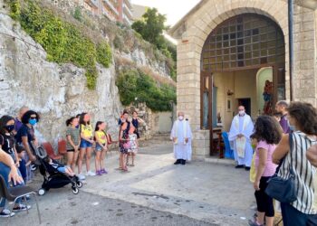 All’Ecce Homo di Ragusa, la benedizione dei bambini