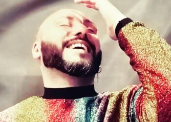 “Appesi al Cuore” è il singolo d’esordio di Giuseppe Mezzasalma. Ieri la presentazione alla villa di Comiso