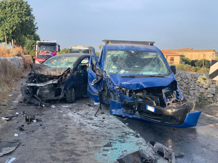 Incidente oggi pomeriggio sulla Ragusa Malavita-Santa Croce. Due feriti