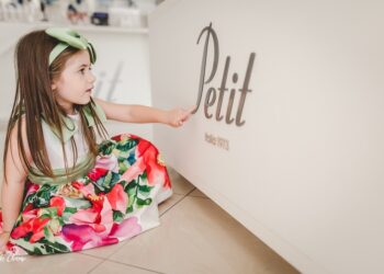 Scommettere sulla moda dopo il lockdown: a Comiso, la novità cerimonia per bambini, con il marchio esclusivo Petit