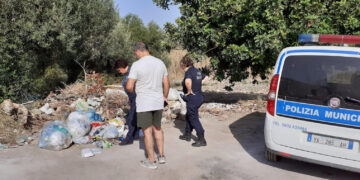 Discariche abusive a Scicli, sanzionate due persone