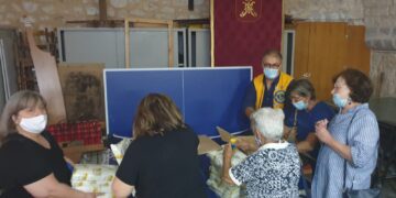 Il Lions Club Scicli Plaga Iblea e Toys In donano kit per i bambini delle scuole primarie della città