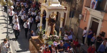 A Monterosso, festa di Maria Bambina: si benedicono le mamme in attesa