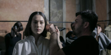 Toni Pellegrino alla Milan Fashion Week per Vìen e Ferragamo
