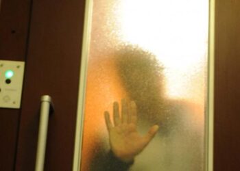 Quattro persone bloccate in ascensore a Ragusa, intervengono i vigili del fuoco