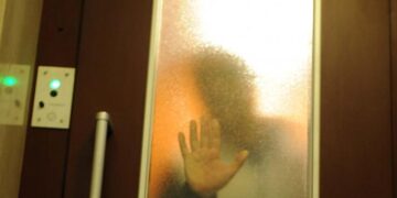 Quattro persone bloccate in ascensore a Ragusa, intervengono i vigili del fuoco
