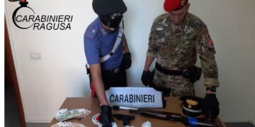 Armi modificate, droga e allacci abusivi alla rete elettrica pubblica: arresti e denunce a Vittoria, Comiso e Acate