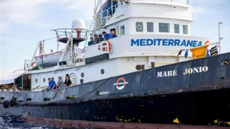 Sbarco della Mare Jonio questa notte a Pozzallo: i migranti saranno trasferiti a Siracusa